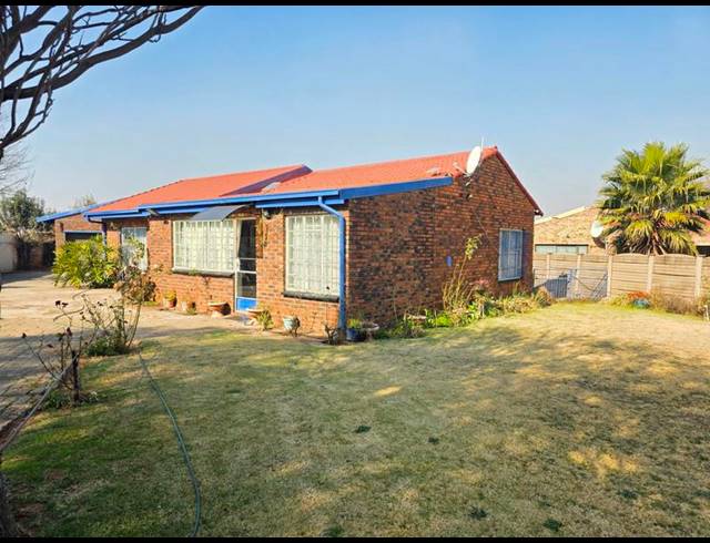4 BEDROOM HOUSE FOR SALE IN MEYERTON PARK
